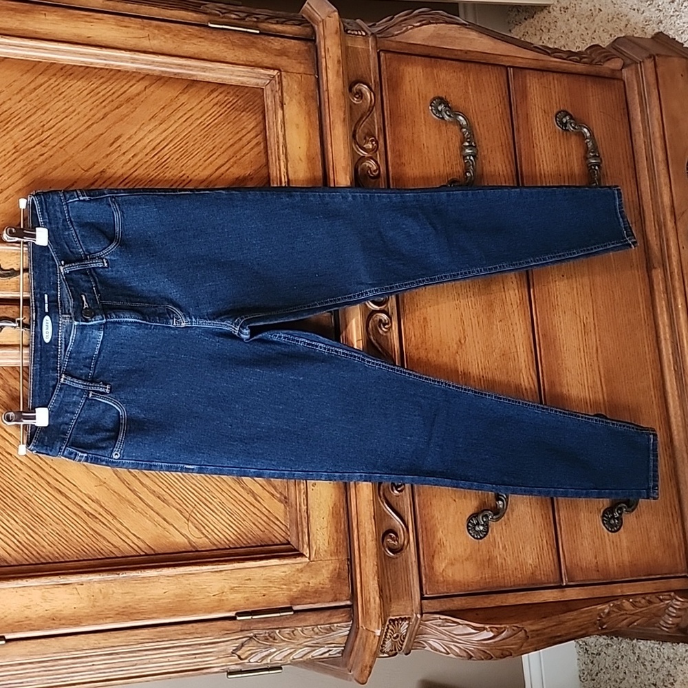 NWOT Old Navy Super Skinny Jegging 2